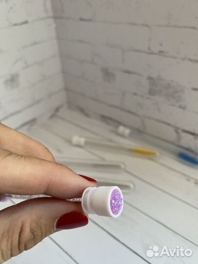 Щетка для ресниц в колбе тубе/наращивание ресниц