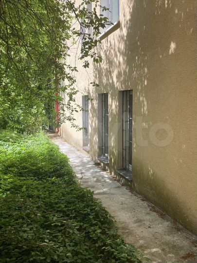 2-к. квартира, 46 м², 1/4 эт.