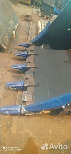 В наличии ковш скальный 1м3 на Hitachi ZX200