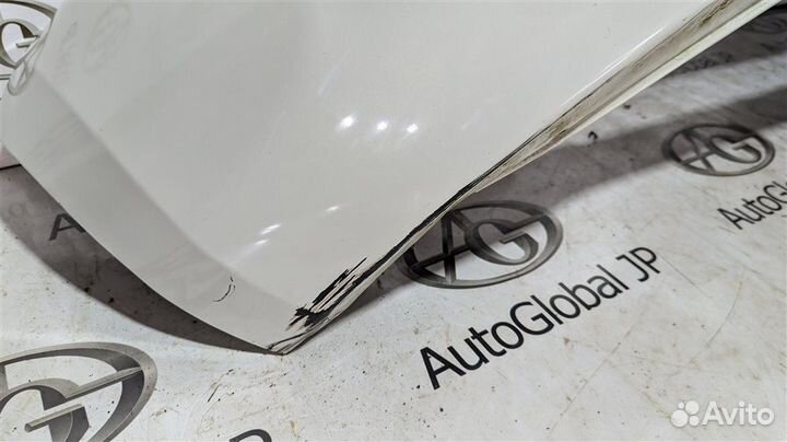 Бампер передний Nissan Leaf ZE0 EM61 2011