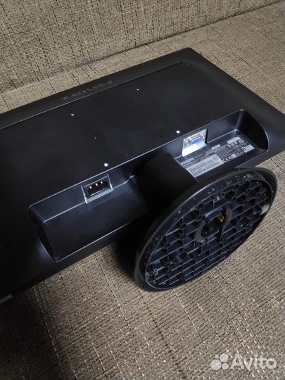 Монитор Philips 193V5L