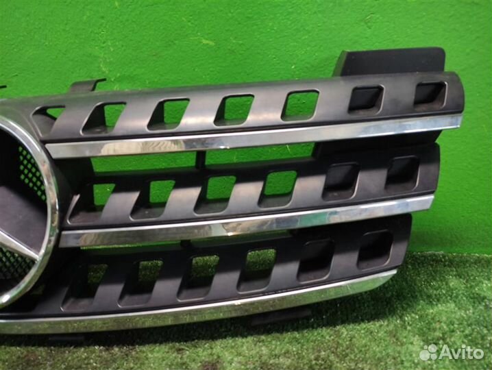 Решетка радиатора Mercedes Benz ML W164 2007