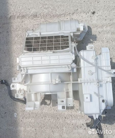 Корпус отопителя Toyota Funcargo