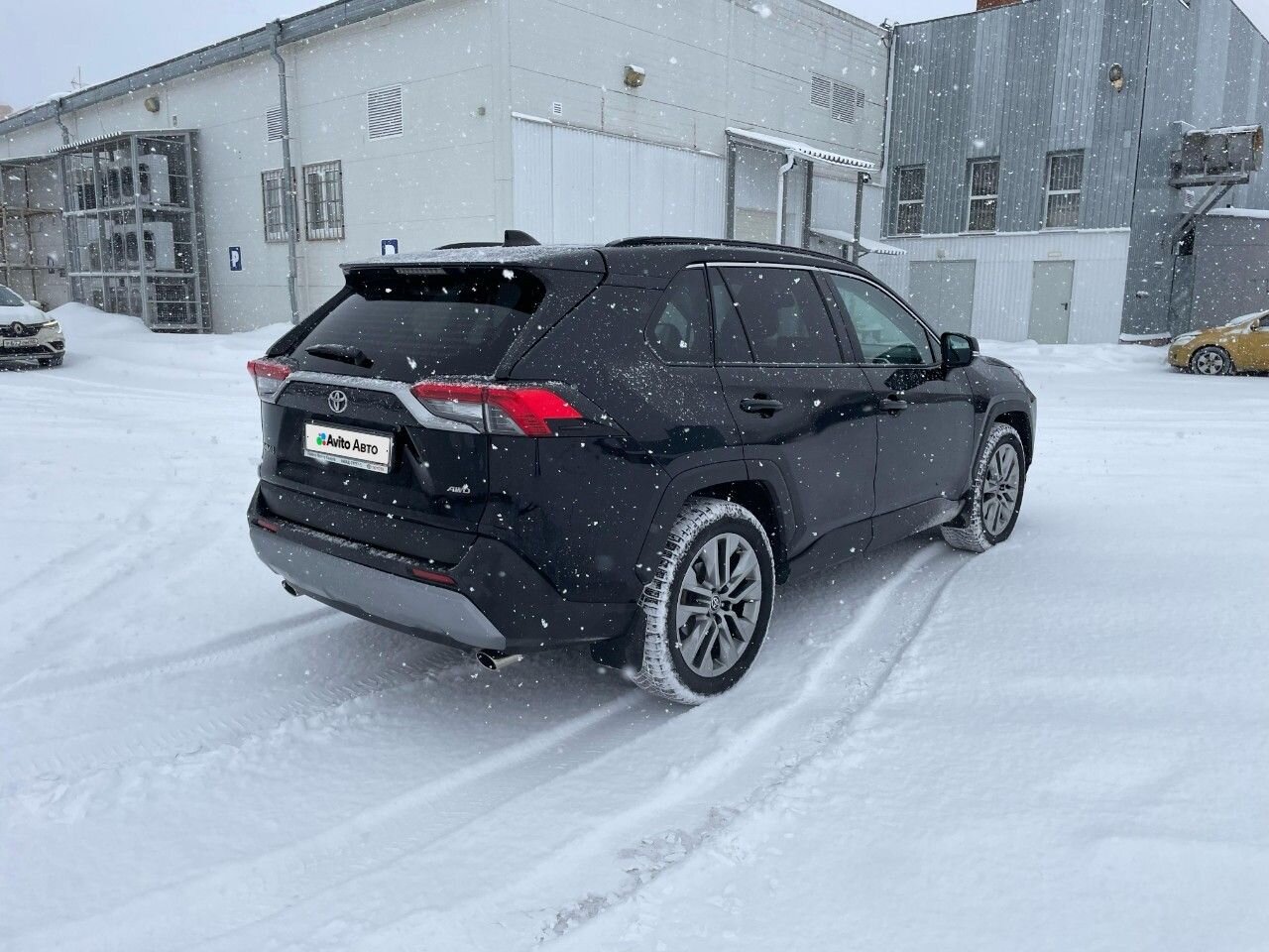 Toyota RAV4: фото владельца