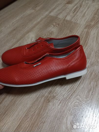 Мокасины, топсайдеры женские кожаные 36 новые