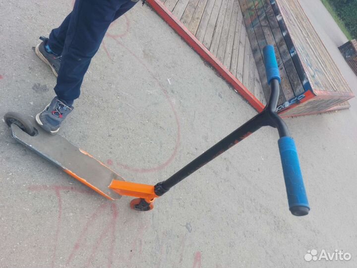 Самокат трюковой бу в хорошем состоянии