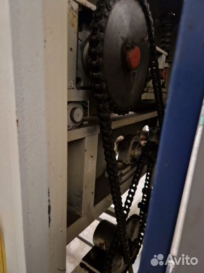 Станок для нанесения клея