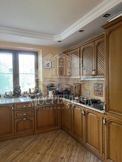 Коттедж 236 м² на участке 15 сот.