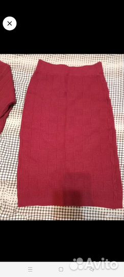 Костюм женский с юбкой