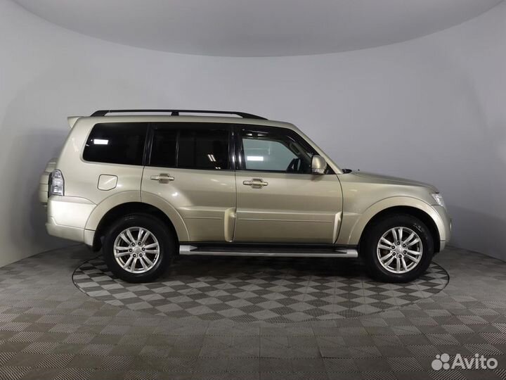 Mitsubishi Pajero 3.2 AT, 2012, 234 734 км