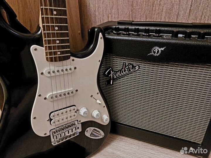 Электрогитара fender squier bullet strat + комбик