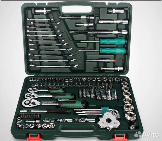 Набор инструментов 121 предмет в зеленом кейсе