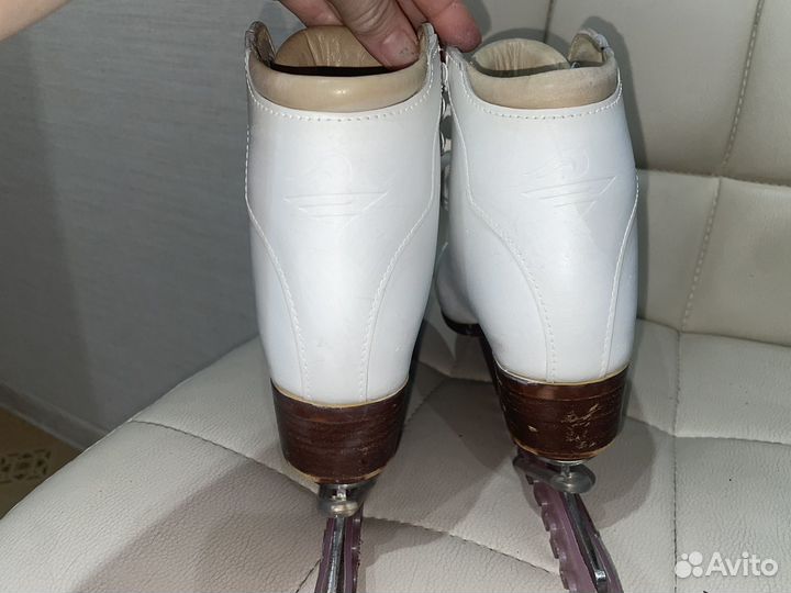 Коньки фигурные Axel 31 размер