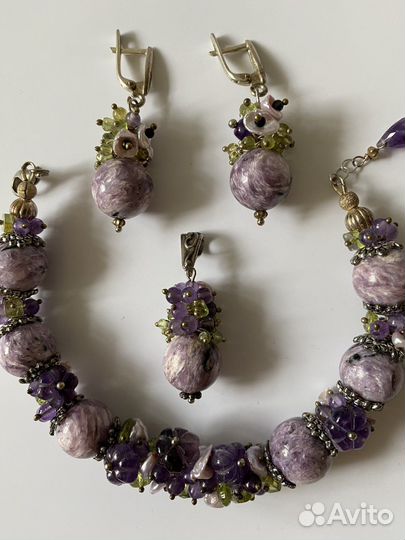 Комплект с чароитом