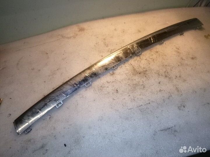 Молдинг переднего бампера mercedes-benz C W205 2014