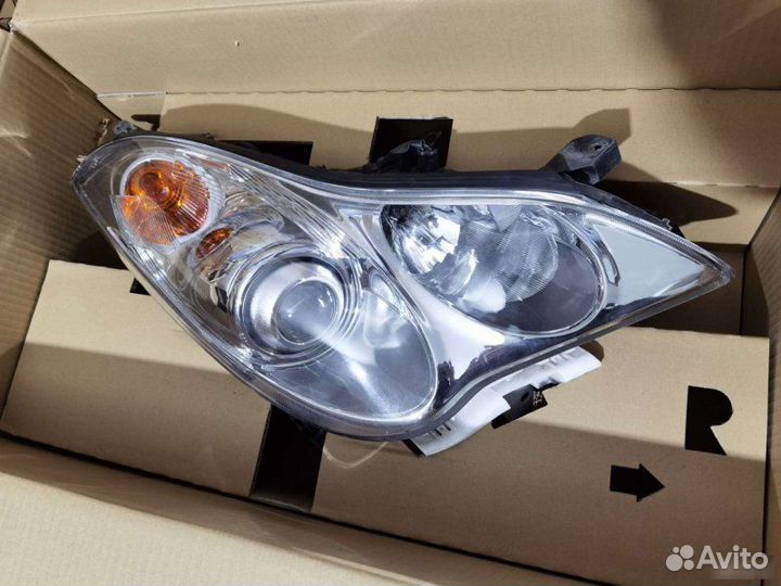 Фара правая Infiniti Qx50