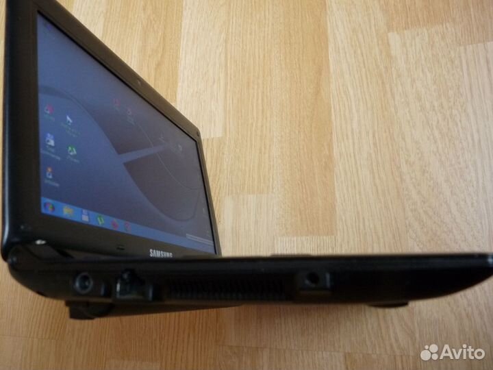 Ноутбук Samsung N102SP плюс зарядное устройство