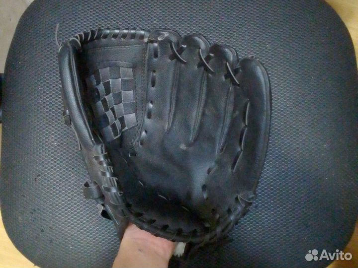 Бейсбольная перчатка-ловушка