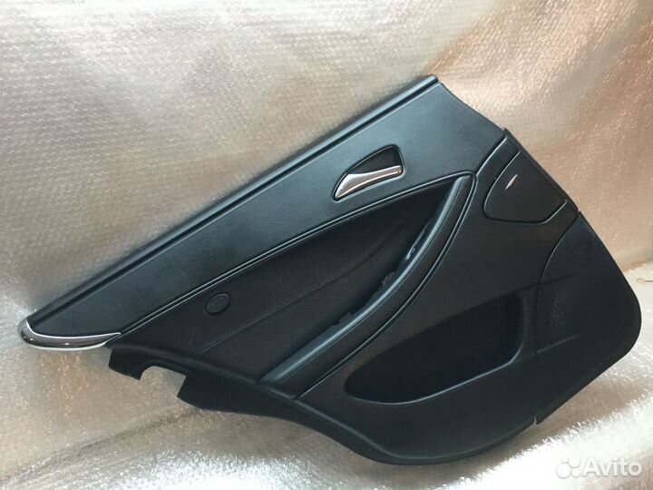 Обивка двери задней левой Mercedes W219 CLS 350