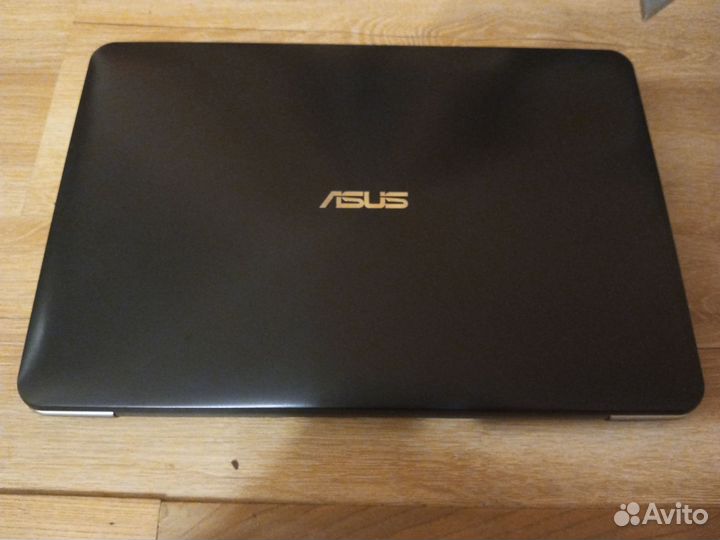 Ноутбук asus