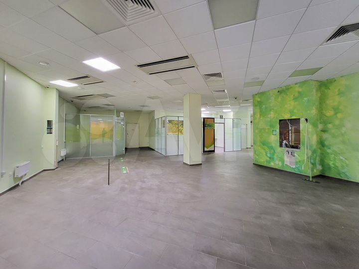 Торговая площадь, 180 м²