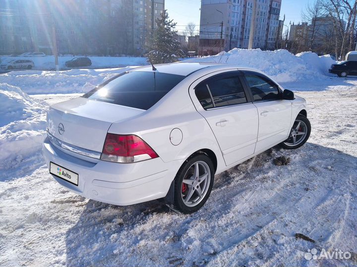 Opel Astra 1.8 AT, 2012, 205 502 км