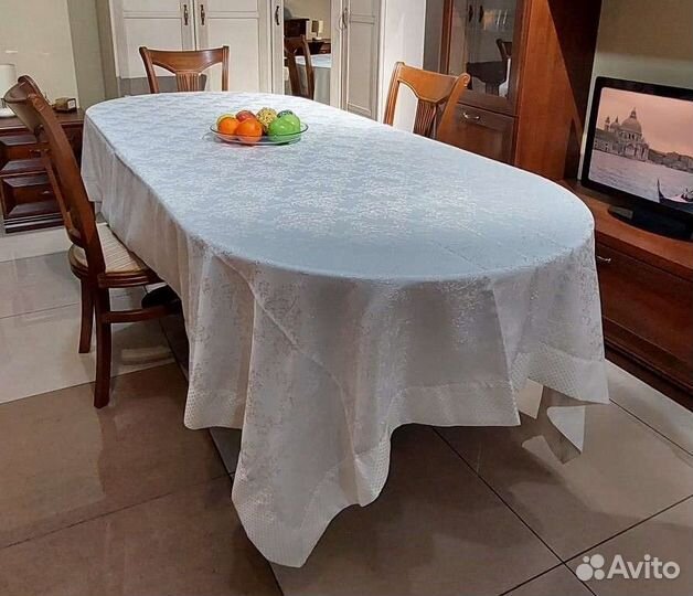 Скатерть новая