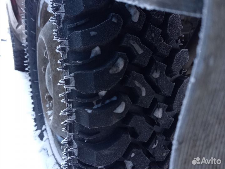 Achilles Desert Hawk H/T 2 8/65 R16