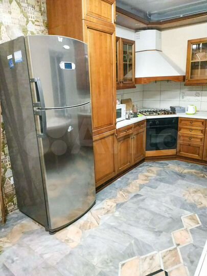 Дом 400 м² на участке 4 сот.