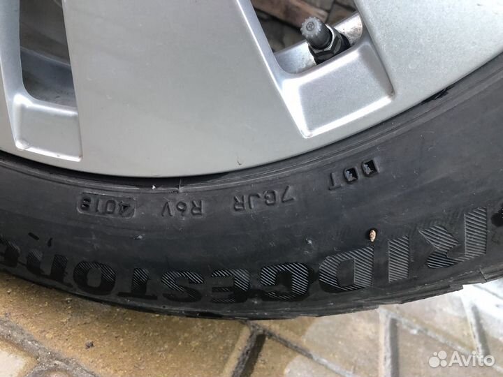 Bridgestone Blizzak LM-32 225/50 R17