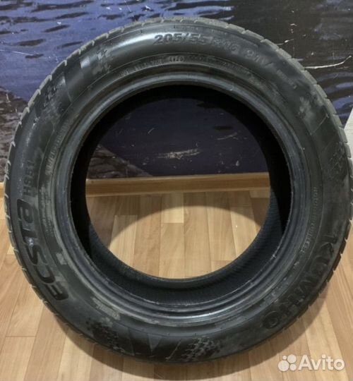 Kumho Ecsta HS51 205/55 R16