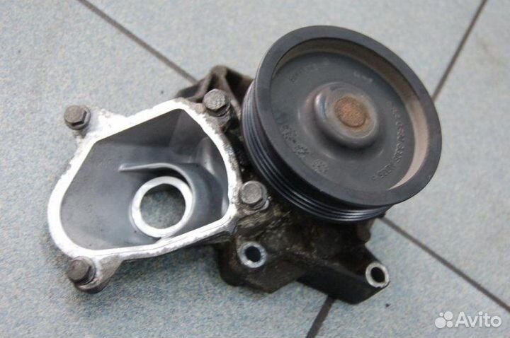 Насос водяной (помпа) Bmw E60 M57D30TU