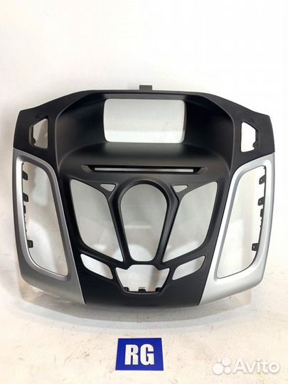 Накладка центральной консоли Ford Focus 3 хэтчбек