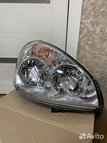 Фара на приору левая и правая