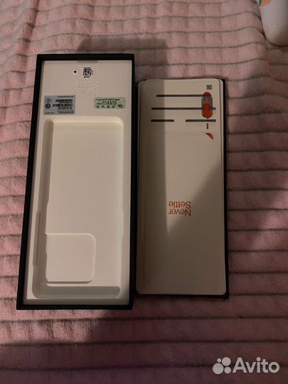 OnePlus 10 pro, 8/128 ГБ