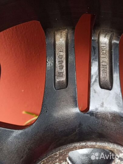 Bridgestone Ice Cruiser 7000 215/65 R16