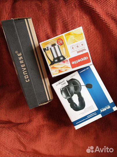 Коробки картонные различного размера