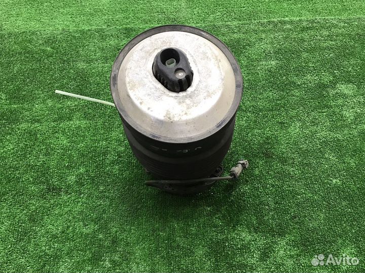 Пневмобаллон задний правый Mercedes E213