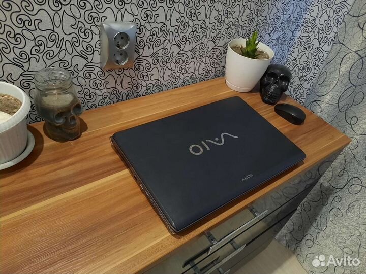 Мегамощный Sony Vaio core i7/8gb/2gb/320gb +