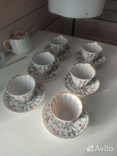 Чайные чашки с блюдцами лфз