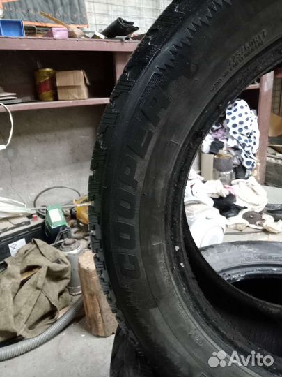 Cooper Weather-Master S/T 2 R17