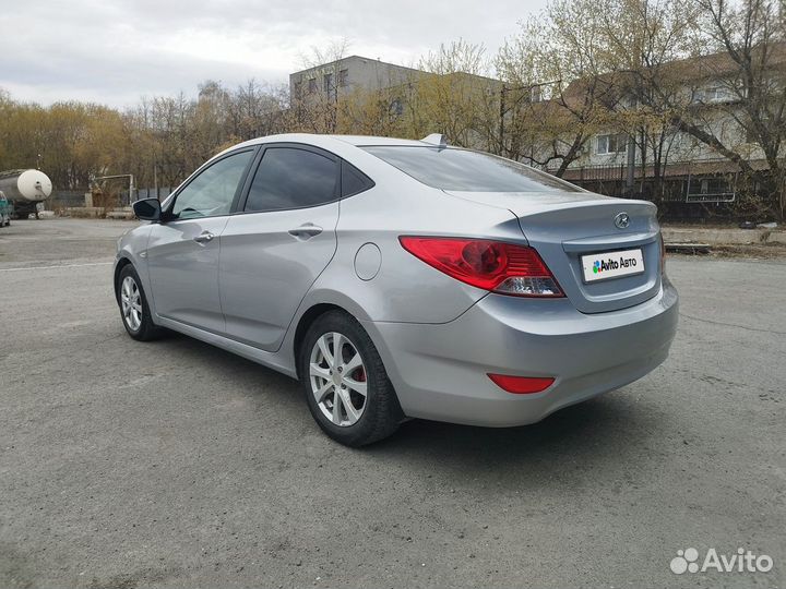 Hyundai Solaris 1.6 AT, 2013, 150 607 км