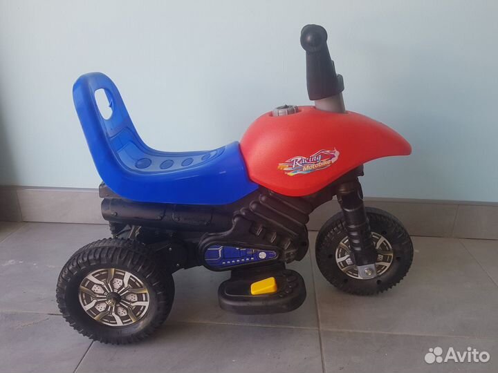 Детский электромобиль