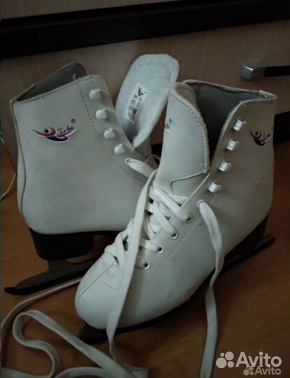 Коньки фигурные 37 размер