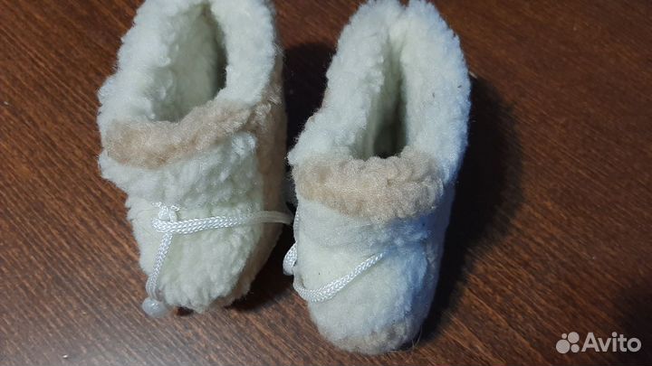 Пинетки из овчины новые