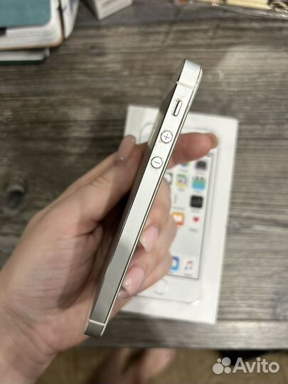 iPhone 5S, 16 ГБ