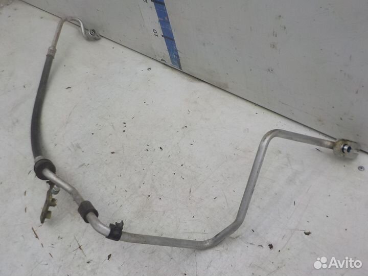 Трубка кондиционера на Mitsubishi Lancer IX