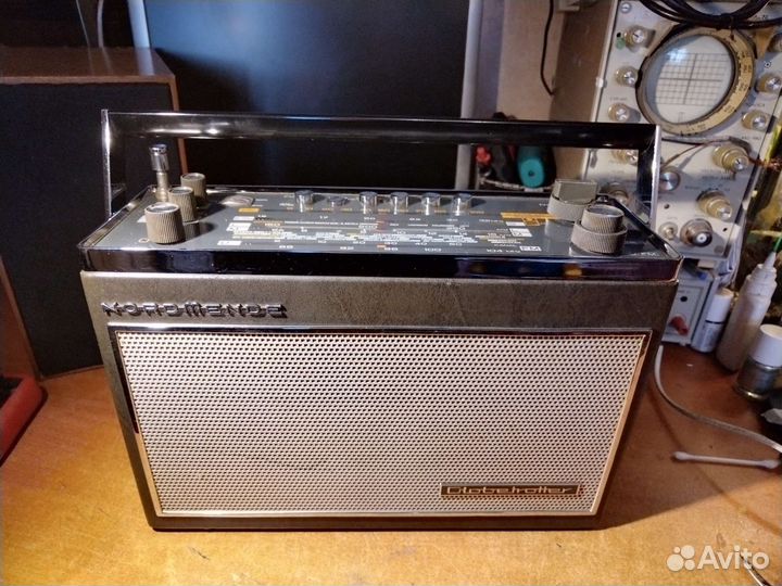 Радиоприемник Nordmende Globetrotter