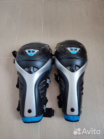 Мотоштаны, перчатки, защита голени