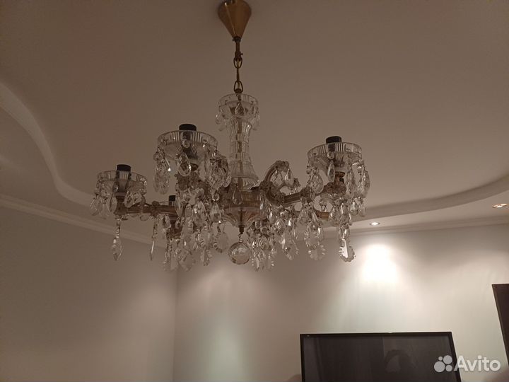 Люстра чешская хрустальная